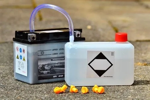 電瓶液消泡劑應(yīng)用場(chǎng)景圖